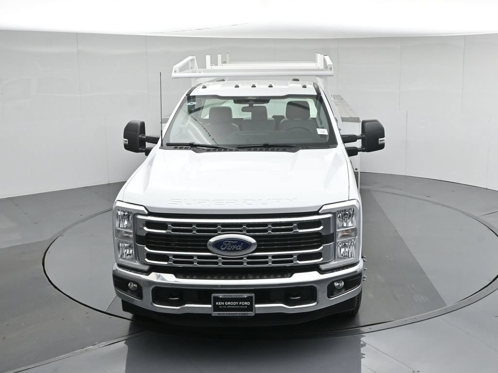 New 2025 Ford F350 XL w/ XL Chrome Package RWD image 42