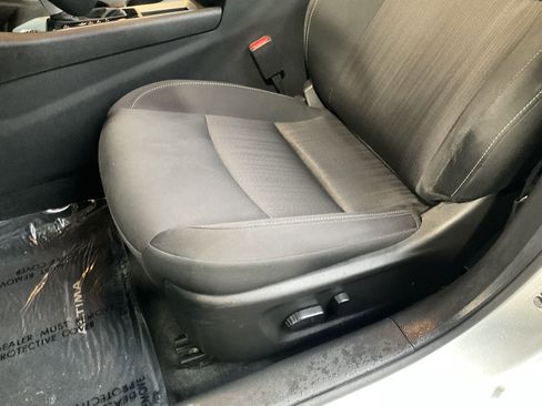 Used 2025 Nissan Altima 2.5 SV AWD/4WD image 26