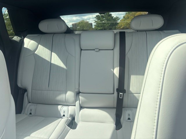 Used 2024 Cadillac Lyriq Sport w/ LPO, Floor Liner Package AWD/4WD image 4