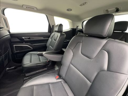 Used 2025 Kia Telluride S AWD/4WD image 25