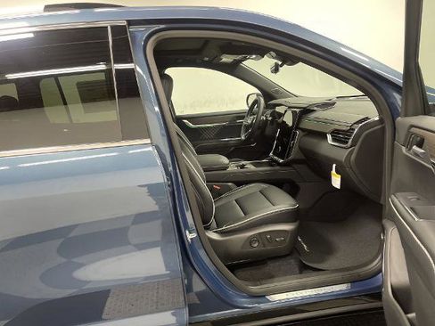 New 2026 GMC Acadia Denali FWD image 19