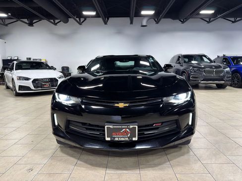 Used 2018 Chevrolet Camaro LT w/ RS Package image 10