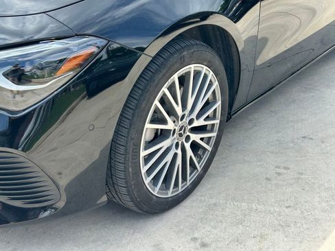 Used 2025 Mercedes-Benz CLA 250 4MATIC image 9