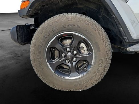 Used 2021 Jeep Gladiator Sport AWD/4WD image 12
