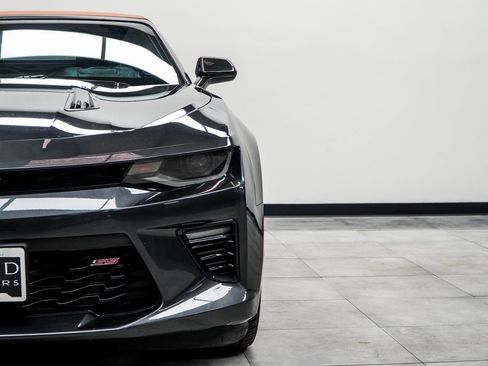 Used 2017 Chevrolet Camaro SS image 6