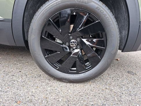 New 2026 Volkswagen Atlas SE image 28