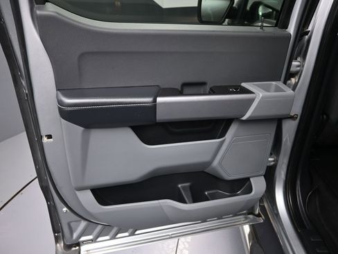 Used 2021 Ford F150 XLT image 27