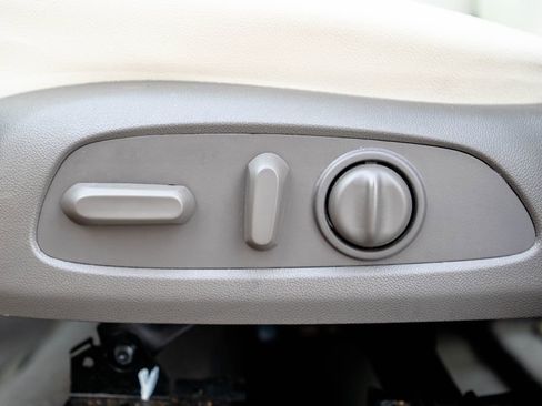 Used 2024 Chevrolet Malibu LT image 19