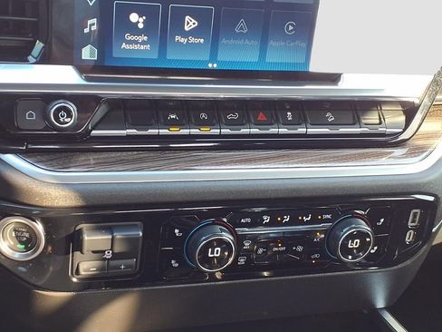 Used 2025 Chevrolet Silverado 1500 LT Trail Boss w/ Convenience Package II image 14