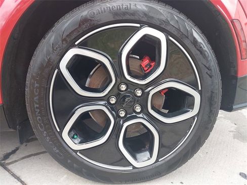 Certified 2024 Ford Mustang Mach-E GT image 32