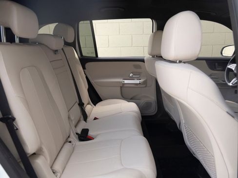 Used 2026 Mercedes-Benz GLB 250 image 24