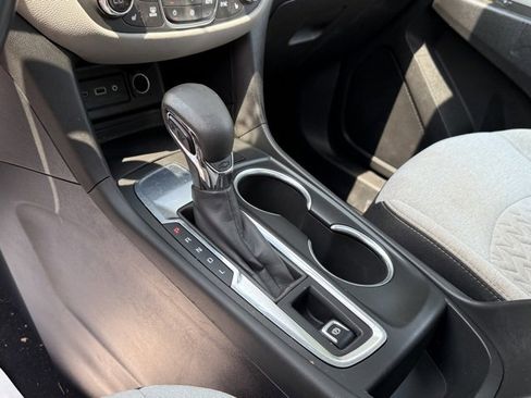 Used 2023 Chevrolet Equinox LT image 19