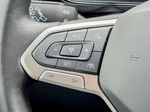 Used 2024 Volkswagen Taos SE w/ Taos Adventure Package image 36