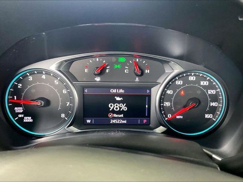 Used 2022 Chevrolet Equinox Premier FWD image 7
