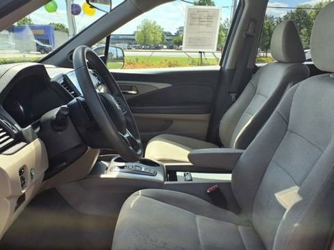 Used 2021 Honda Pilot EX image 14