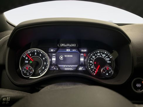 Used 2023 RAM 1500 Big Horn AWD/4WD image 9