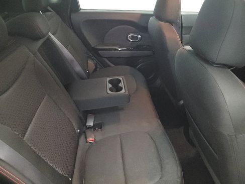 Used 2019 Kia Soul + image 19
