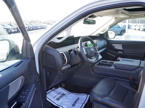 Certified 2025 Ford Expedition Max Active image 16