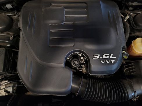 Used 2021 Dodge Challenger SXT RWD image 30