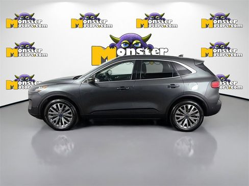 Used 2020 Ford Escape Titanium image 8