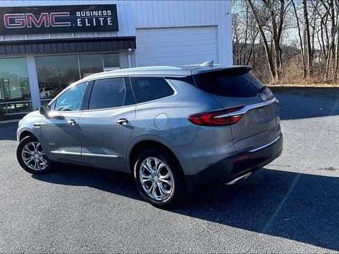 Used 2019 Buick Enclave Avenir w/ Avenir Technology Package image 4