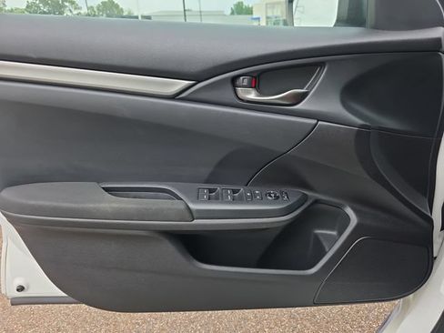 Used 2019 Honda Civic Sport image 16