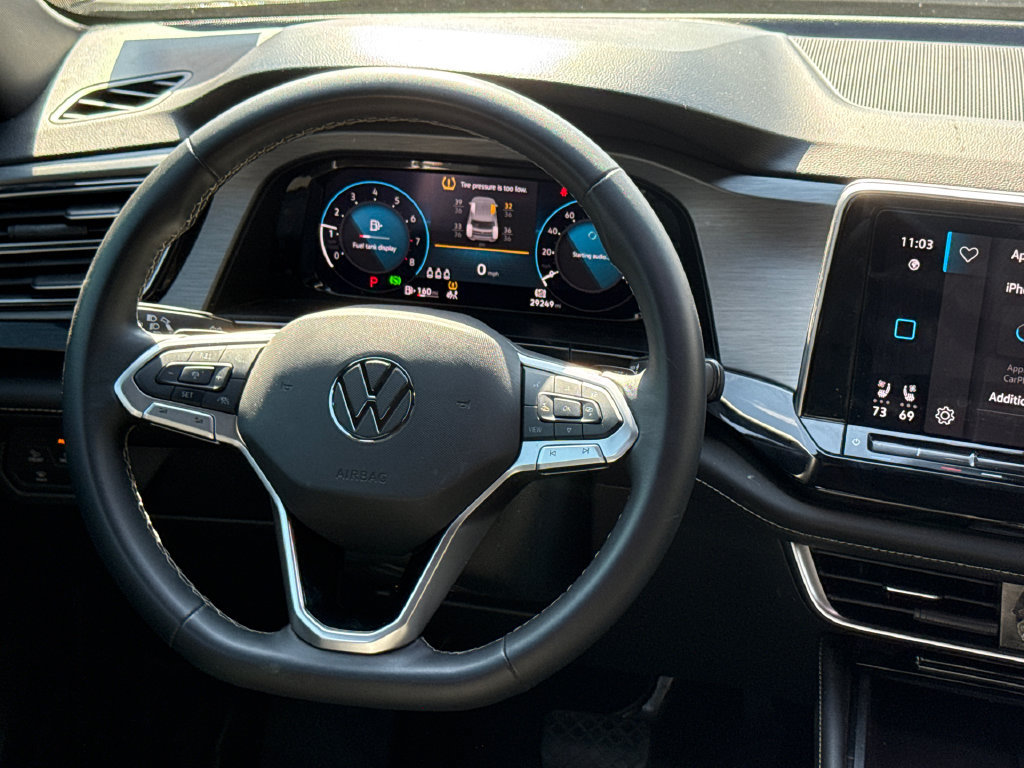 Used 2024 Volkswagen Atlas Cross Sport SE AWD/4WD image 11