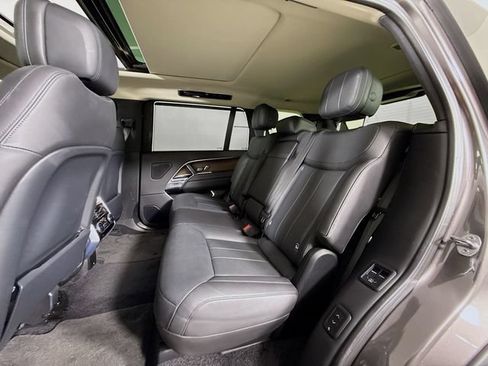 Used 2022 Land Rover Range Rover Long Wheelbase SE AWD/4WD image 24