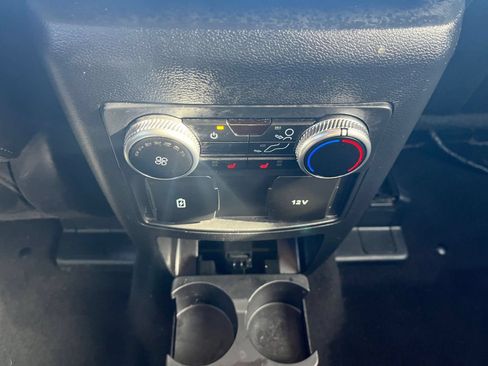 Used 2024 Ford Explorer Limited AWD/4WD image 24