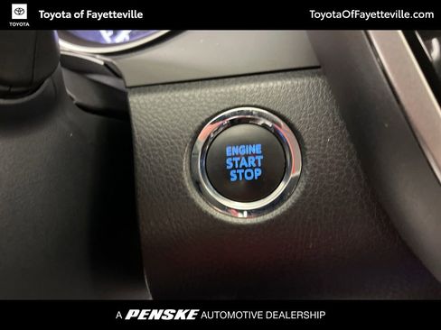 Used 2023 Toyota Camry SE image 33