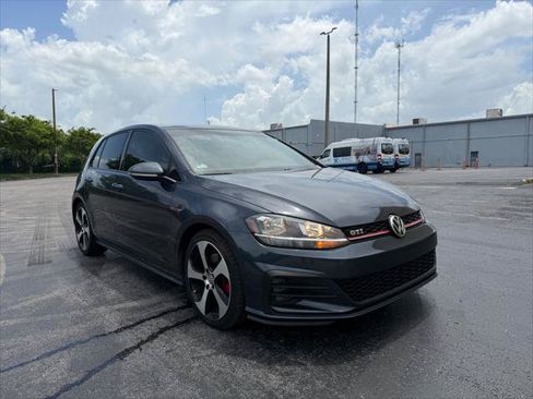 Used 2018 Volkswagen GTI S FWD image 8