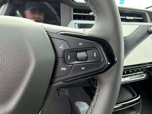 New 2027 Chevrolet Bolt LT w/ Comfort Package FWD image 21