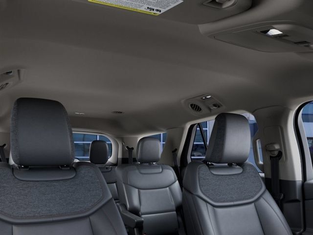 New 2027 Ford Explorer Active w/ Active Comfort Package RWD image 22