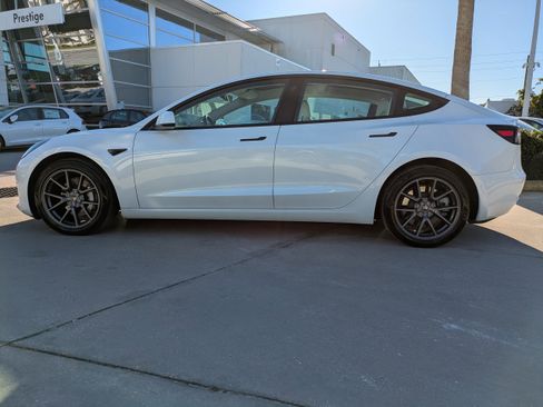 Used 2022 Tesla Model 3 Long Range image 7