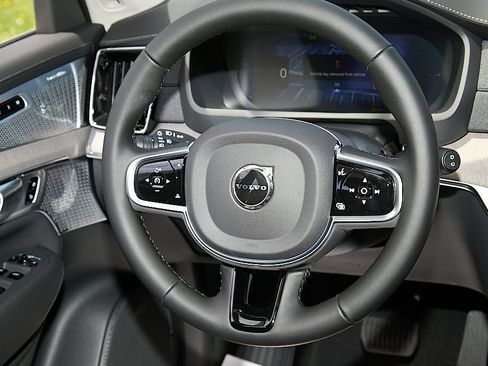 New 2026 Volvo XC90 T8 Ultra w/ Lounge Package AWD/4WD image 27