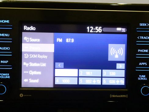 Used 2021 Toyota RAV4 LE image 32