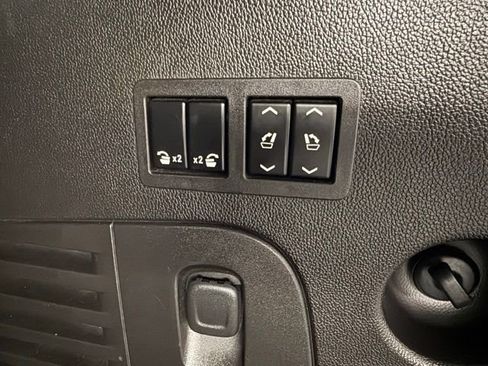 Used 2017 Chevrolet Tahoe LT w/ Texas Edition Package image 38