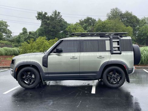 Used 2023 Land Rover Defender 110 SE AWD/4WD image 4