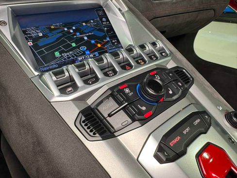 Used 2016 Lamborghini Aventador LP 700-4 image 36