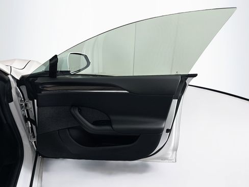 Used 2023 Tesla Model S Standard Range image 30