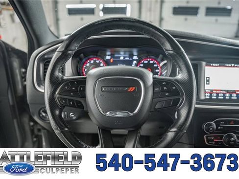 Used 2017 Dodge Charger SXT w/ AWD Plus Group image 29
