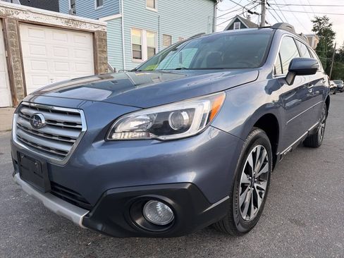 Used 2017 Subaru Outback 2.5i Limited AWD/4WD image 1