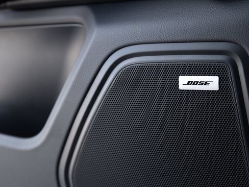 Certified 2020 Porsche Macan S AWD/4WD image 20