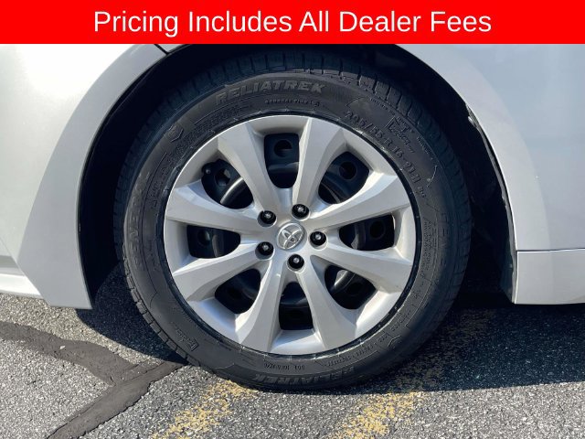 Used 2024 Toyota Corolla LE FWD image 9
