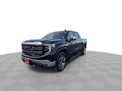 Certified 2024 GMC Sierra 1500 SLT image 4