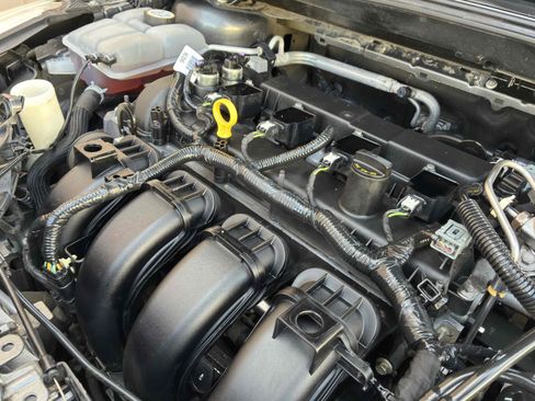 Used 2018 Ford Focus SE FWD image 58