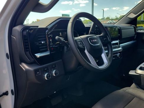 Used 2025 GMC Sierra 1500 Elevation AWD/4WD image 14