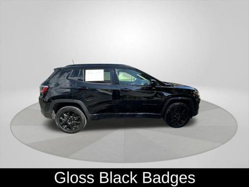 Certified 2022 Jeep Compass Altitude image 8