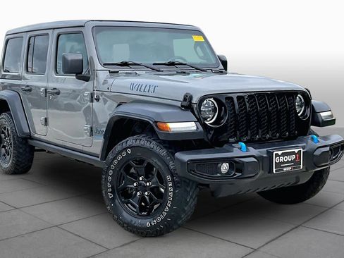 Used 2023 Jeep Wrangler Unlimited w/ Sun & Screen Package AWD/4WD image 3