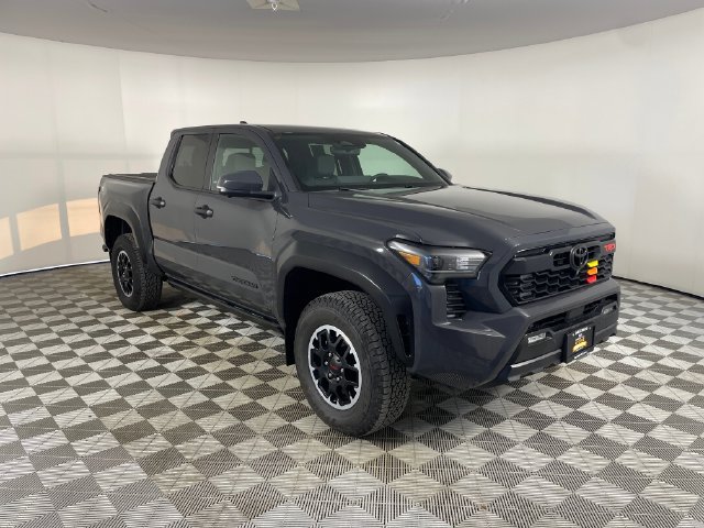 Used 2024 Toyota Tacoma TRD Off-Road w/ TRD Off Road Premium Package AWD/4WD image 25